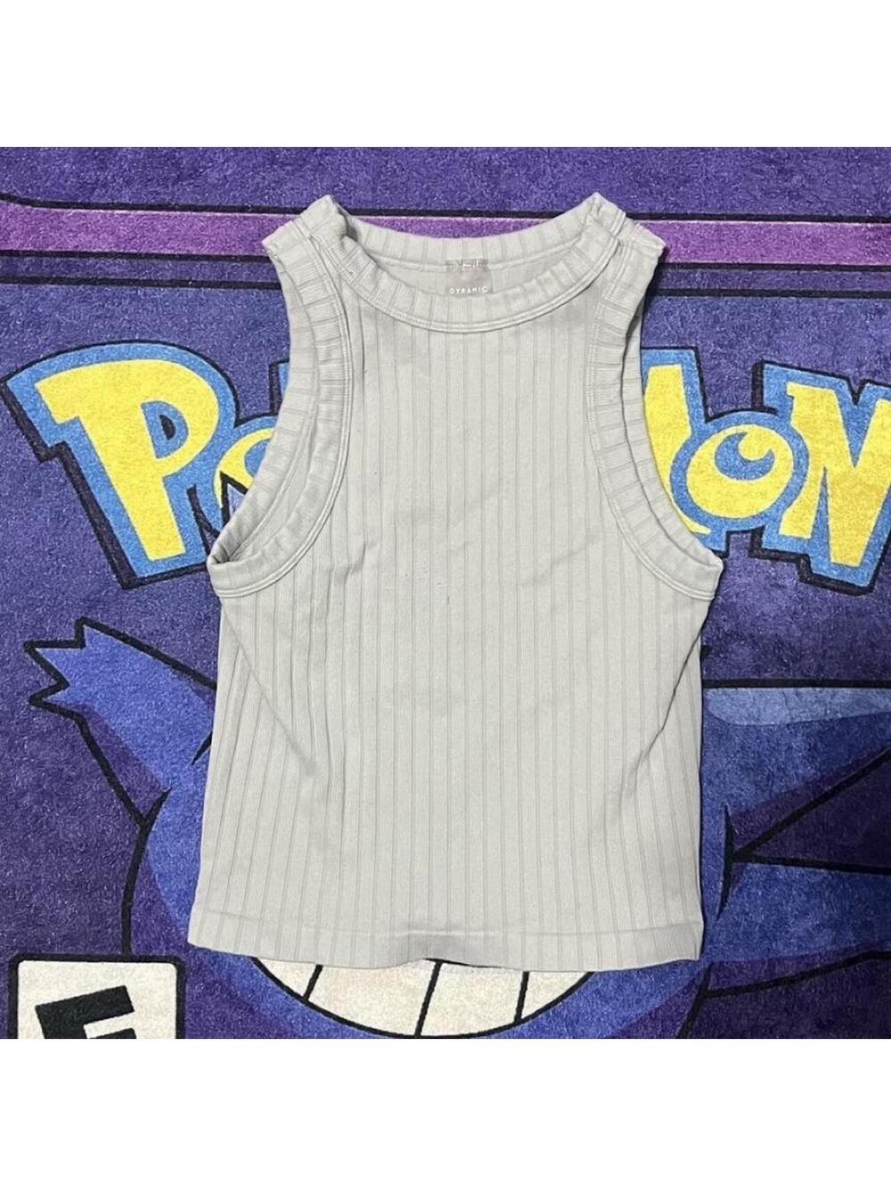 One size Grey ribbed tank top with a sporty vibe